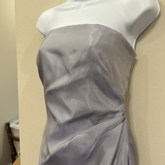 Vera Wang Maids ice blue strapless gown - size 4 - Picture 4 of 11